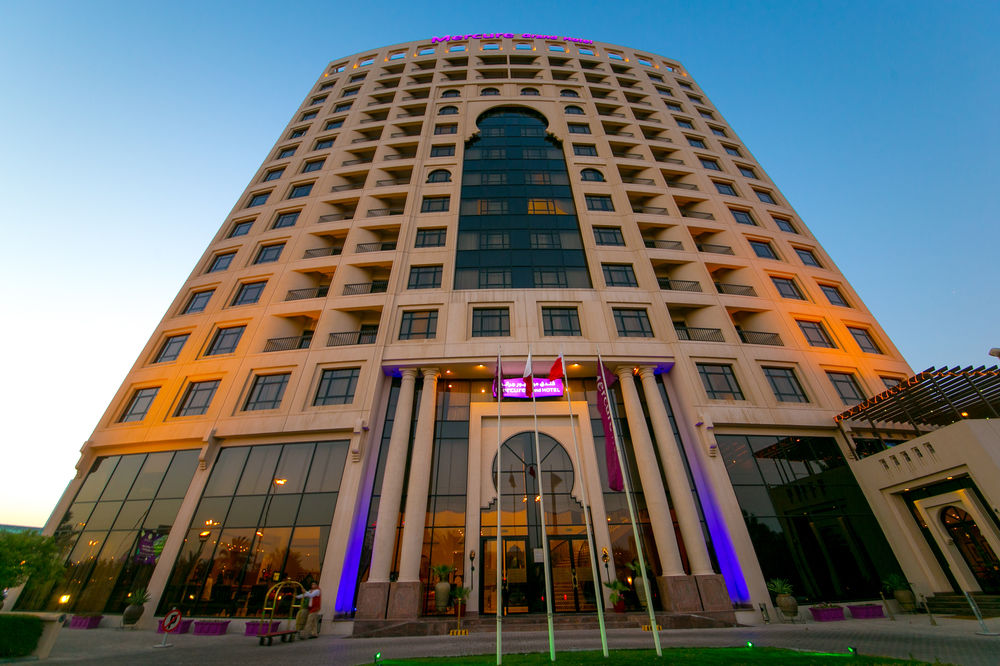 Mercure Grand Hotel Seef / All Suites image 1